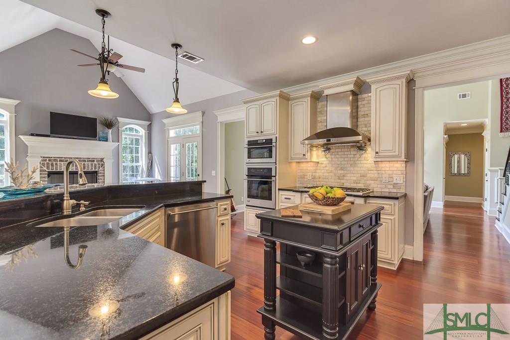 176 Crosswinds Drive, Richmond Hill, GA 31324