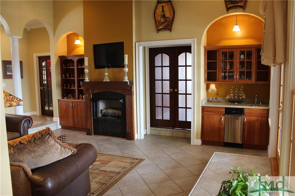 857 Seascape Drive, Richmond Hill, GA 31324