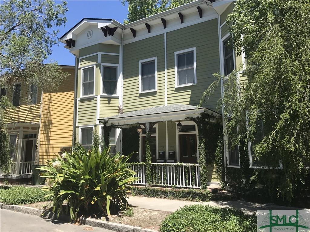 220 E Waldburg Street, Savannah, GA 31401