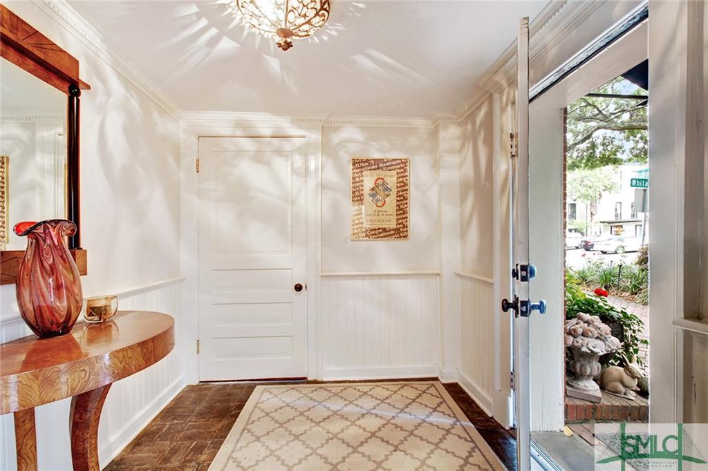 102 W Jones Street, Savannah, GA 31401