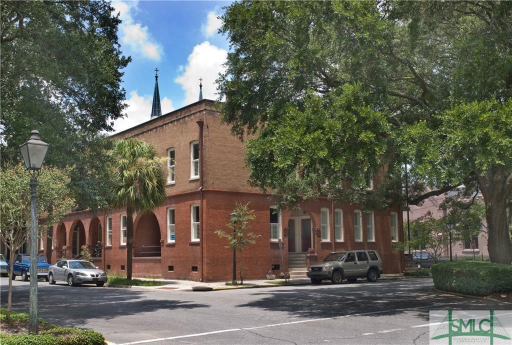 335 Habersham Street, Savannah, GA 31401