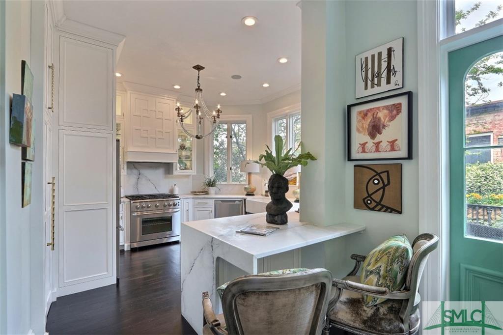 206 E Gaston Street, Savannah, GA 31401