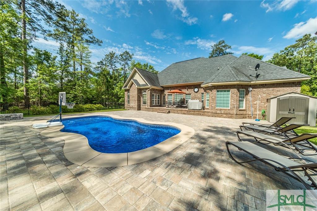 45 Crestwood Drive, Savannah, GA 31405