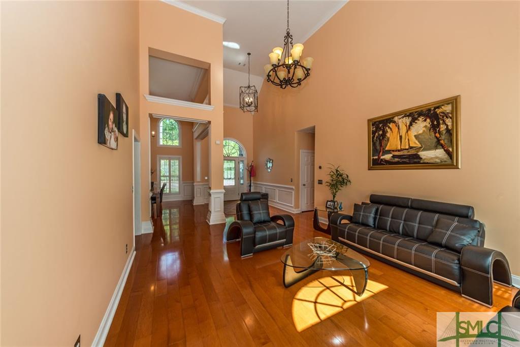45 Crestwood Drive, Savannah, GA 31405