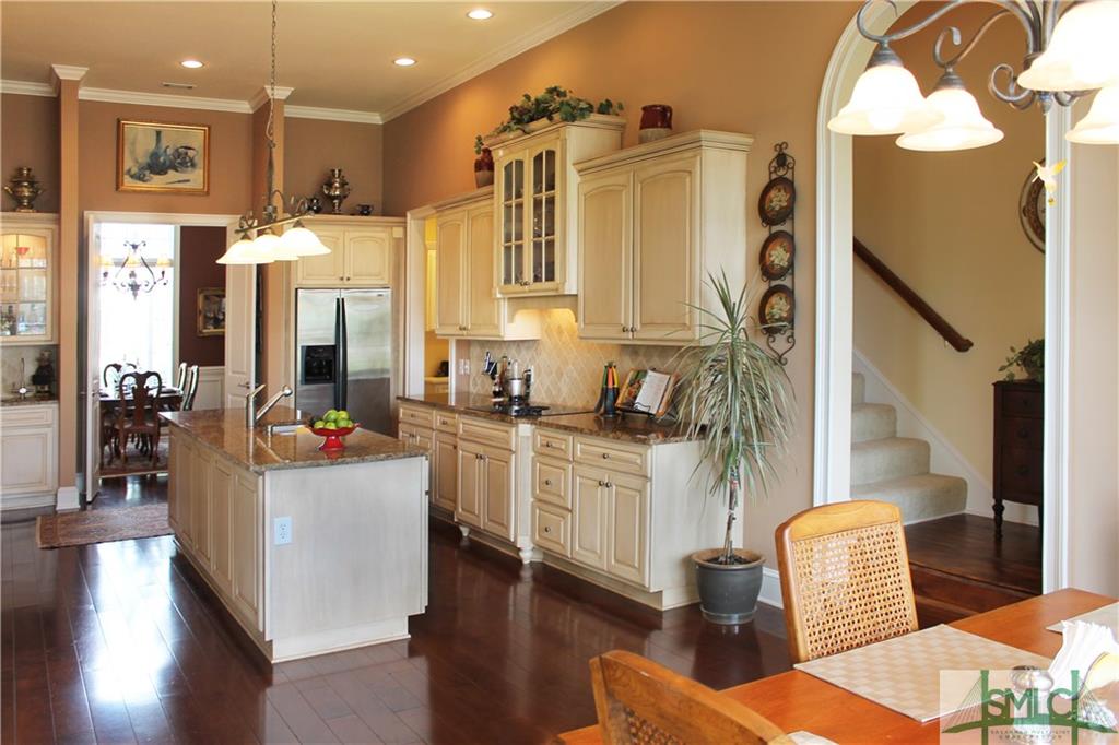 14 White Oak Bluff, Savannah, GA 31405