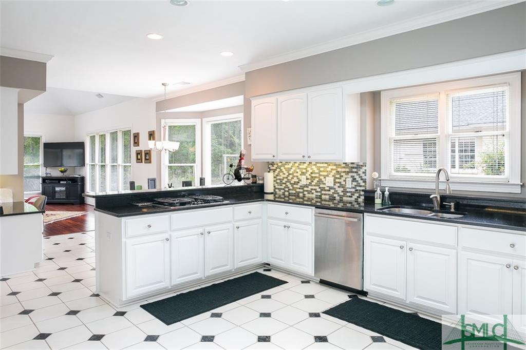 37 Log Landing Road, Savannah, GA 31411