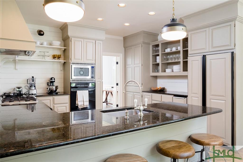 1 Skipjack Lane, Savannah, GA 31411