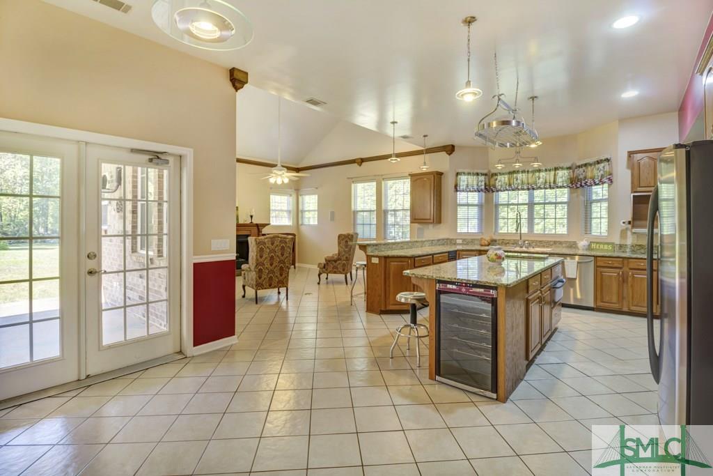 302 Lakeshore Drive, Savannah, GA 31419