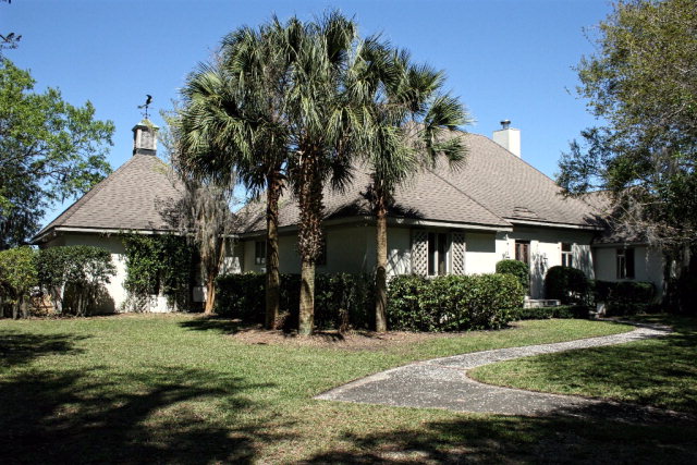 425 Mimosa Dr., St. Simons Island, GA 31522