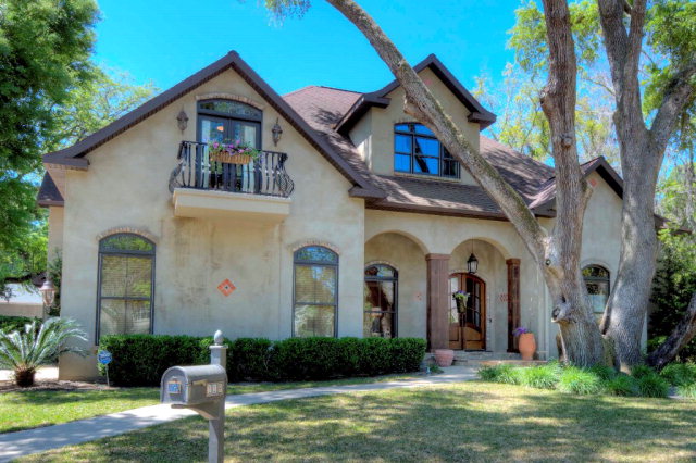 119 Nature Pointe Lane, St. Simons Island, GA 31522