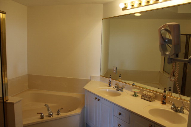 1400 Ocean Blvd., St. Simons Island, GA 31522