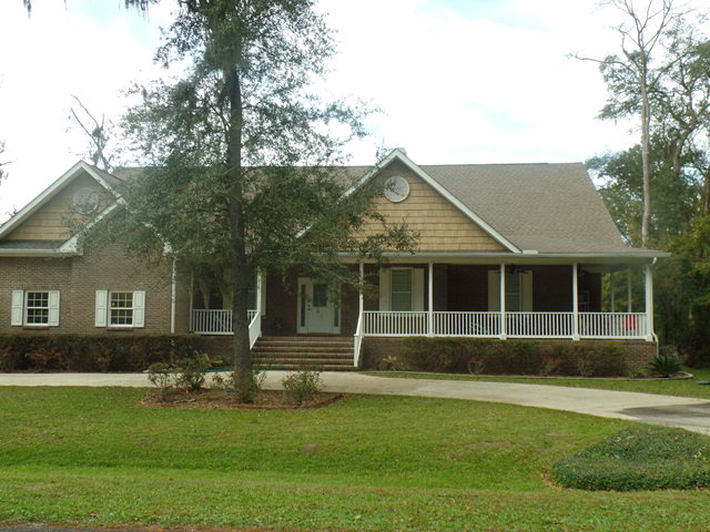 828 Riverview Dr E, St. Marys, GA 31558