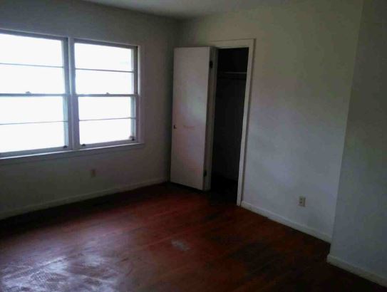 906 E Park AvenueValdosta, GA, 31602Lowndes County