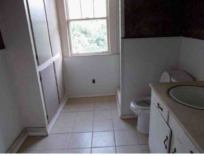 124 S Harney StCamilla, GA, 31730Mitchell County