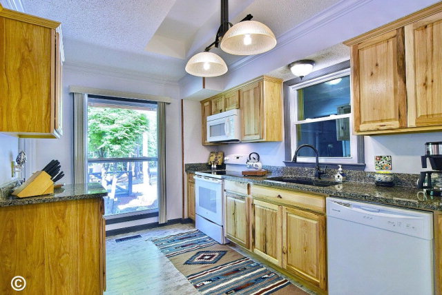 385 PIEDMONT LAKE ROAD, Pine Mountain, GA 31822