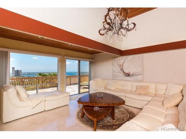 98-628 Kuini Street, Aiea, HI 96701