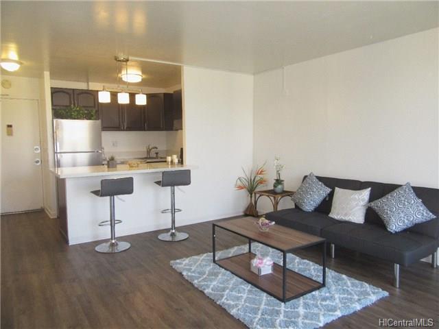 98-1038 Moanalua Road, Aiea, HI 96701