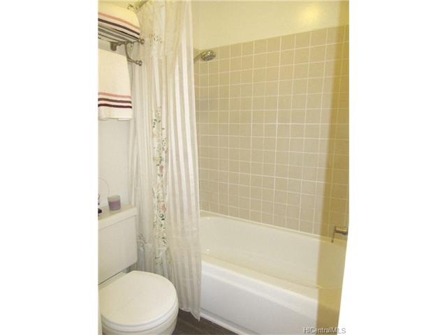 98-1038 Moanalua Road, Aiea, HI 96701