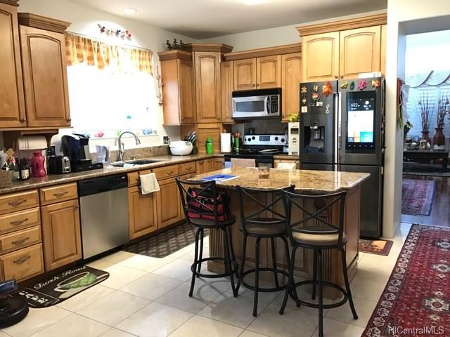 91-1021 Maulihiwa Street, Kapolei, HI 96707