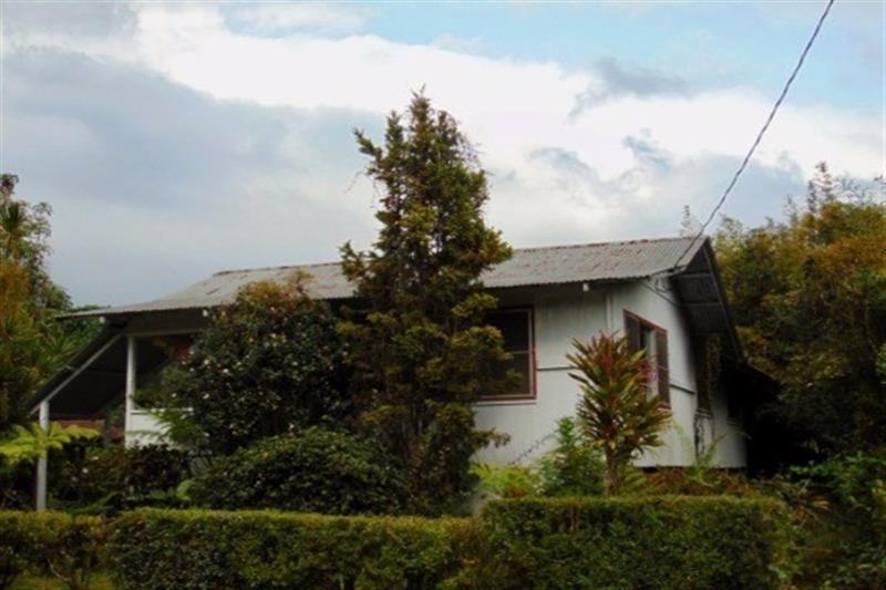 2126 Waianuenue Ave, Hilo, HI 96720