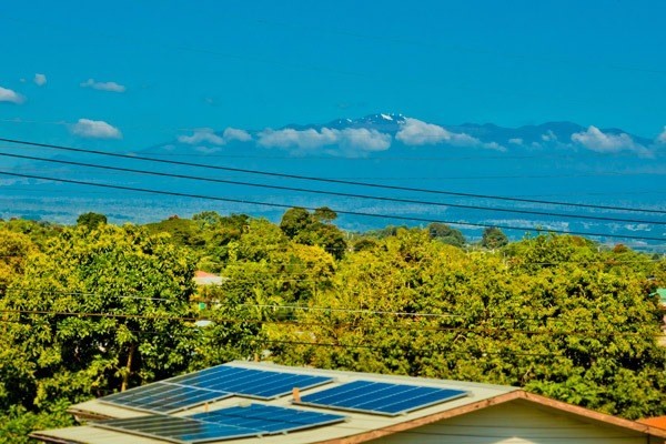 125 Elm Dr., Hilo, HI 96720