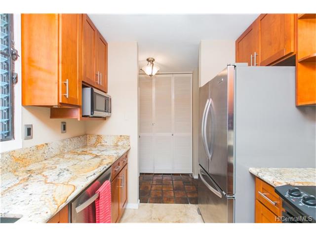 1015 Aoloa Place, Kailua, HI 96734