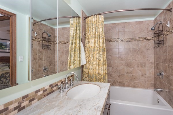 75-6016 ALII DR, KAILUA-KONA, HI 96740