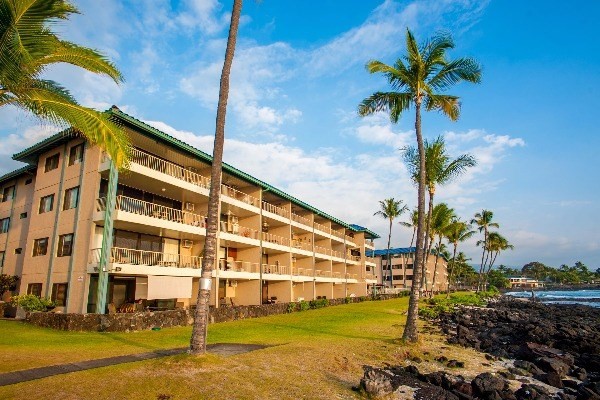 75-5888 Alii Drive, Kailua-Kona, HI 96740