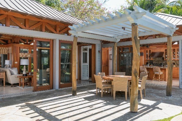 68-1064 PAUOA WY, Kamuela, HI 96743