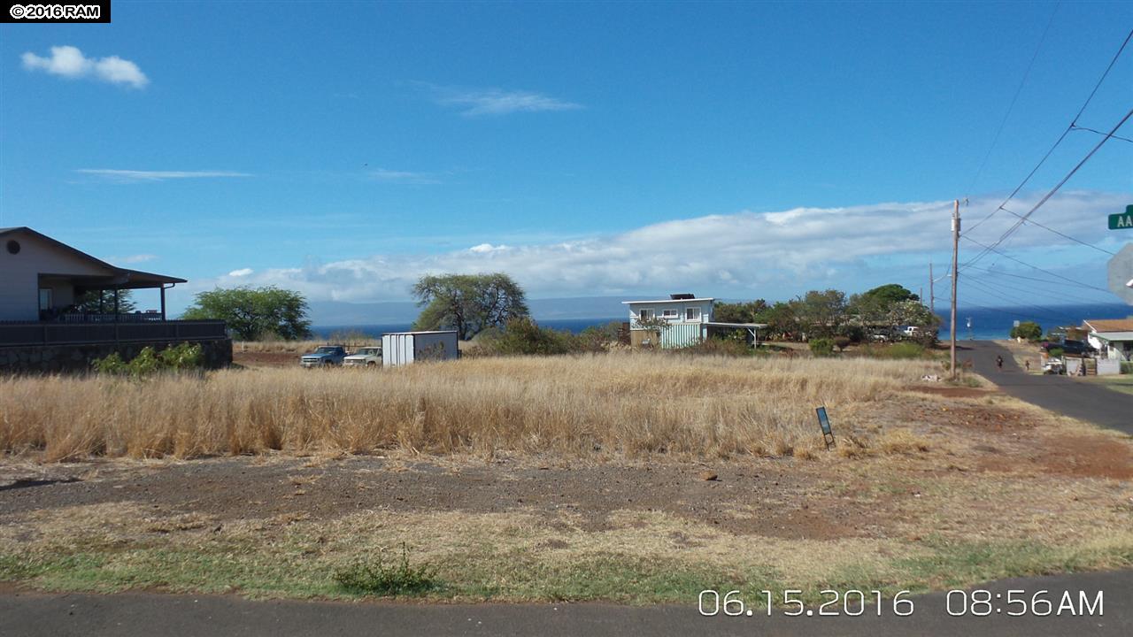 230Iliahi, Kaunakakai, HI 96748