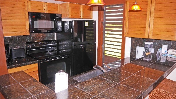 2221 POIPU RD, Koloa, HI 96756