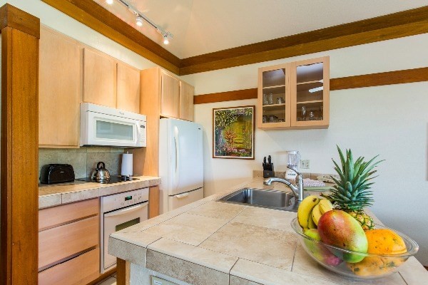 2221 POIPU RD, Koloa, HI 96756
