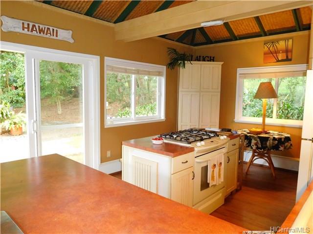 1751 Kalae Highway, Kualapuu, HI 96757