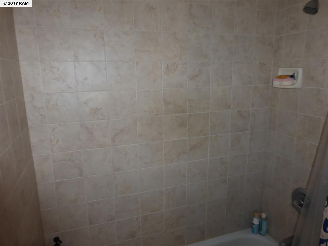 120HUI RD F, Lahaina, HI 96761