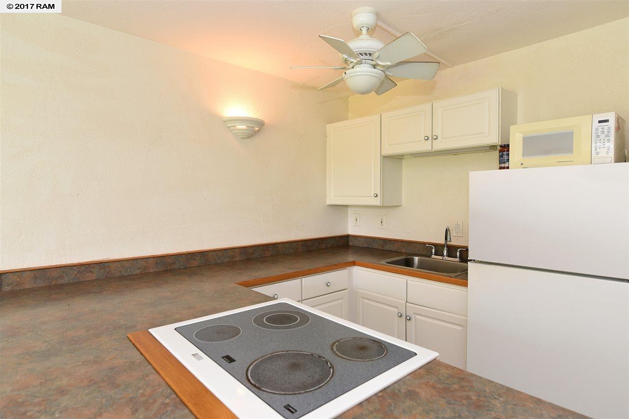 120HUI RD F, Lahaina, HI 96761