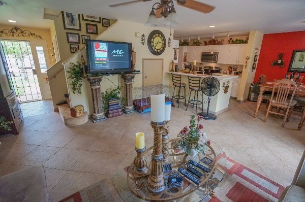 2100-A Manawalea St, Lihue, HI 96766