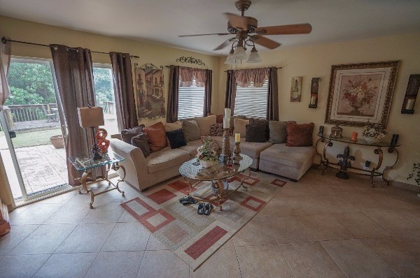 2100-A Manawalea St, Lihue, HI 96766
