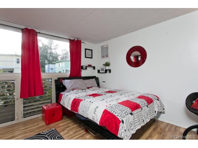 68-090 Au Street, Waialua, HI 96791