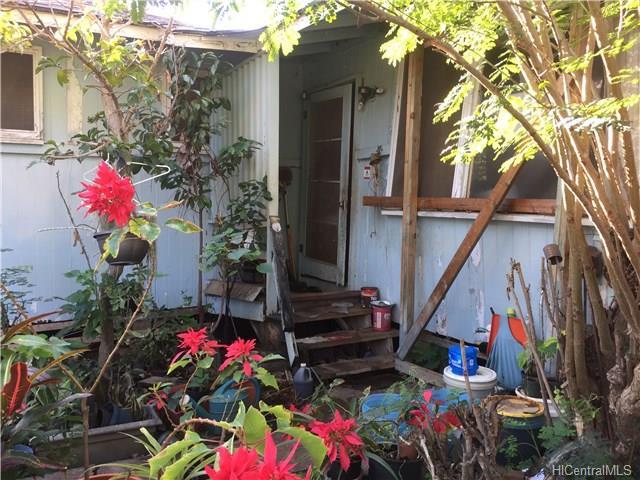 84-345 Makaha Valley Road, Waianae, HI 96792