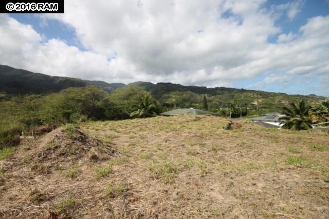32AKUMU, Wailuku, HI 96793
