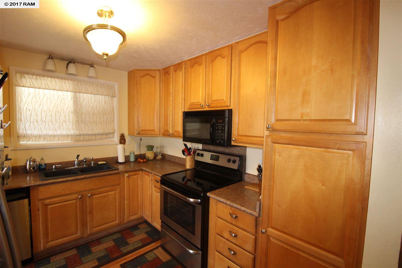 117 Lower Waiehu Beach Rd, Wailuku, HI 96793