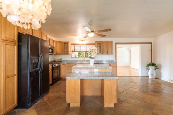 9926 ULA PL, Waimea, HI 96796
