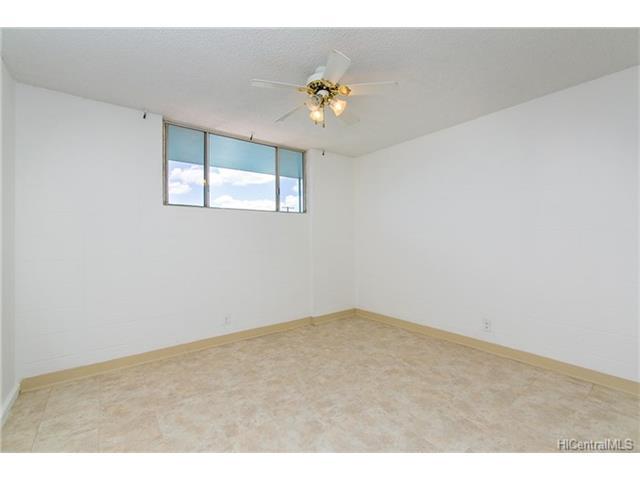 94-049 Waipahu Street, Waipahu, HI 96797
