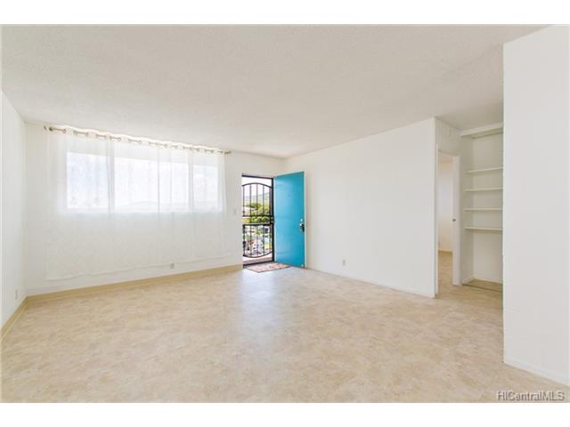 94-049 Waipahu Street, Waipahu, HI 96797