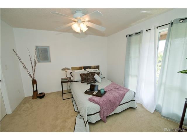 94-870 Lumiauau Street, Waipahu, HI 96797