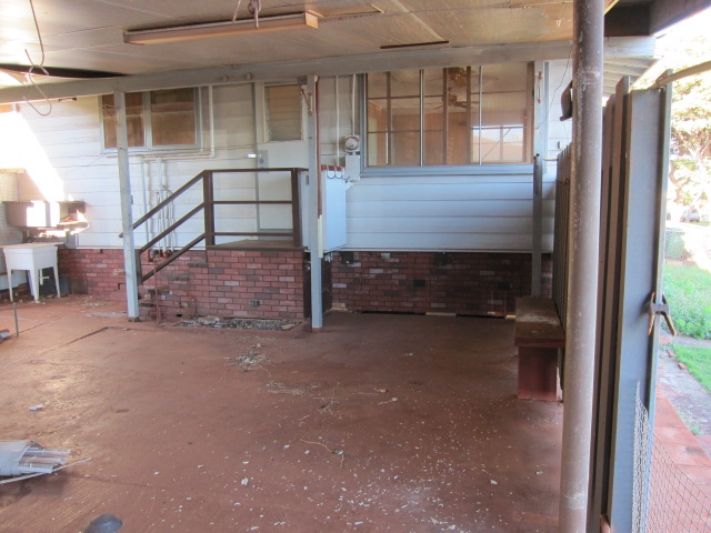 94-1266 94-1266 Henokea StreetWaipahu, HI, 96797Honolulu County