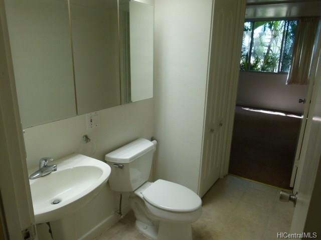 1423 Emerson Street, Honolulu, HI 96813