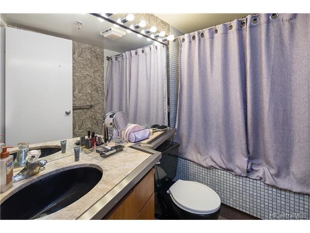 1188 Bishop Street, Honolulu, HI 96813