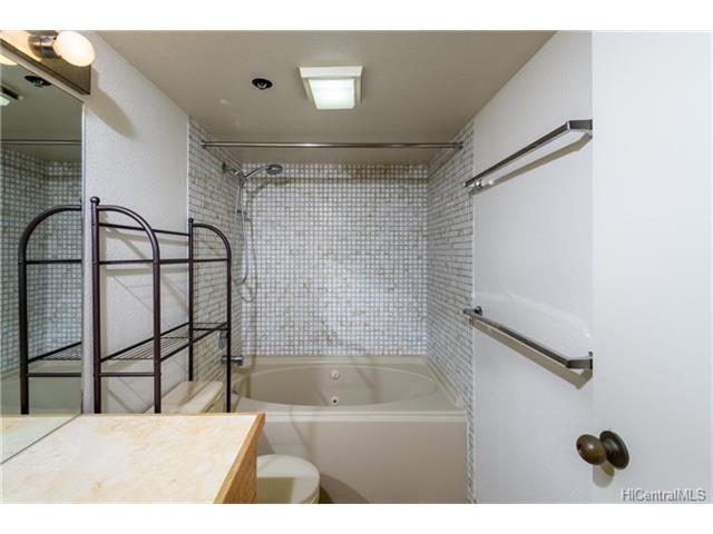 1088 Bishop Street, Honolulu, HI 96813