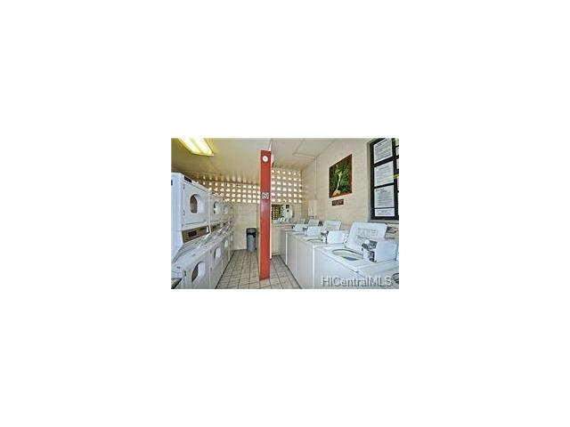 1650 Kanunu Street, Honolulu, HI 96814